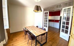 Floydroom'S Pau Chambre Hotes Standing Dans Appartement Partage Proche Chateau